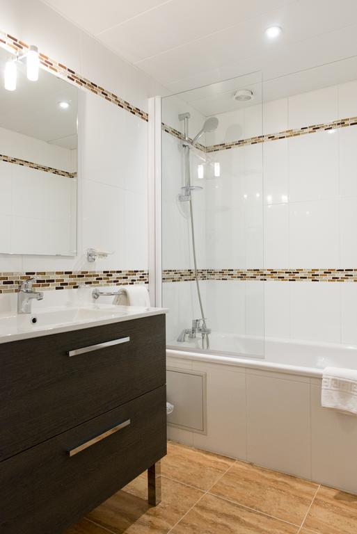 Hotel Le Tivoli Vic-en-Bigorre Екстериор снимка